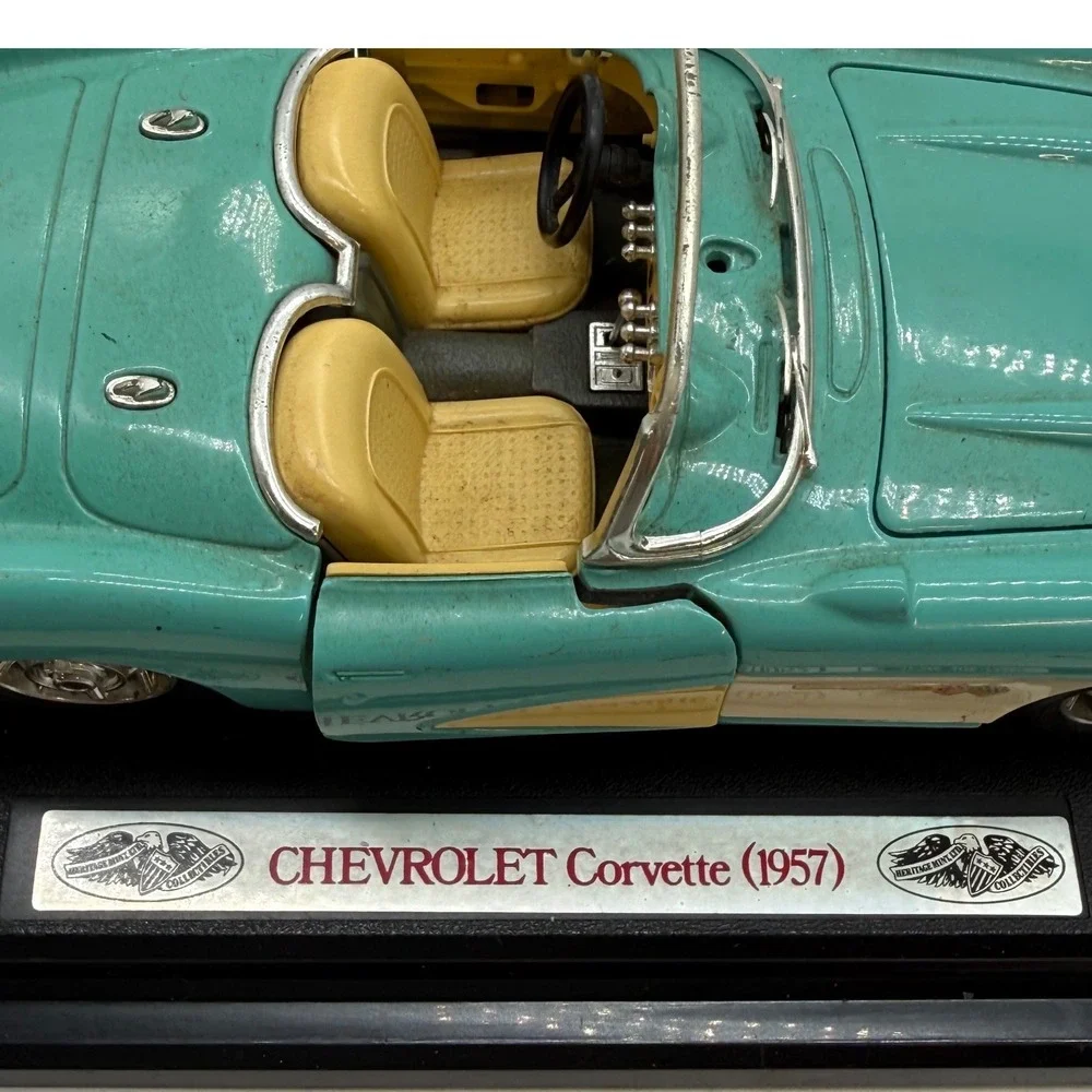 Vintage 1957 Chevrolet Corvette Diecast Model Car 1:18 Teal Fuel Injection